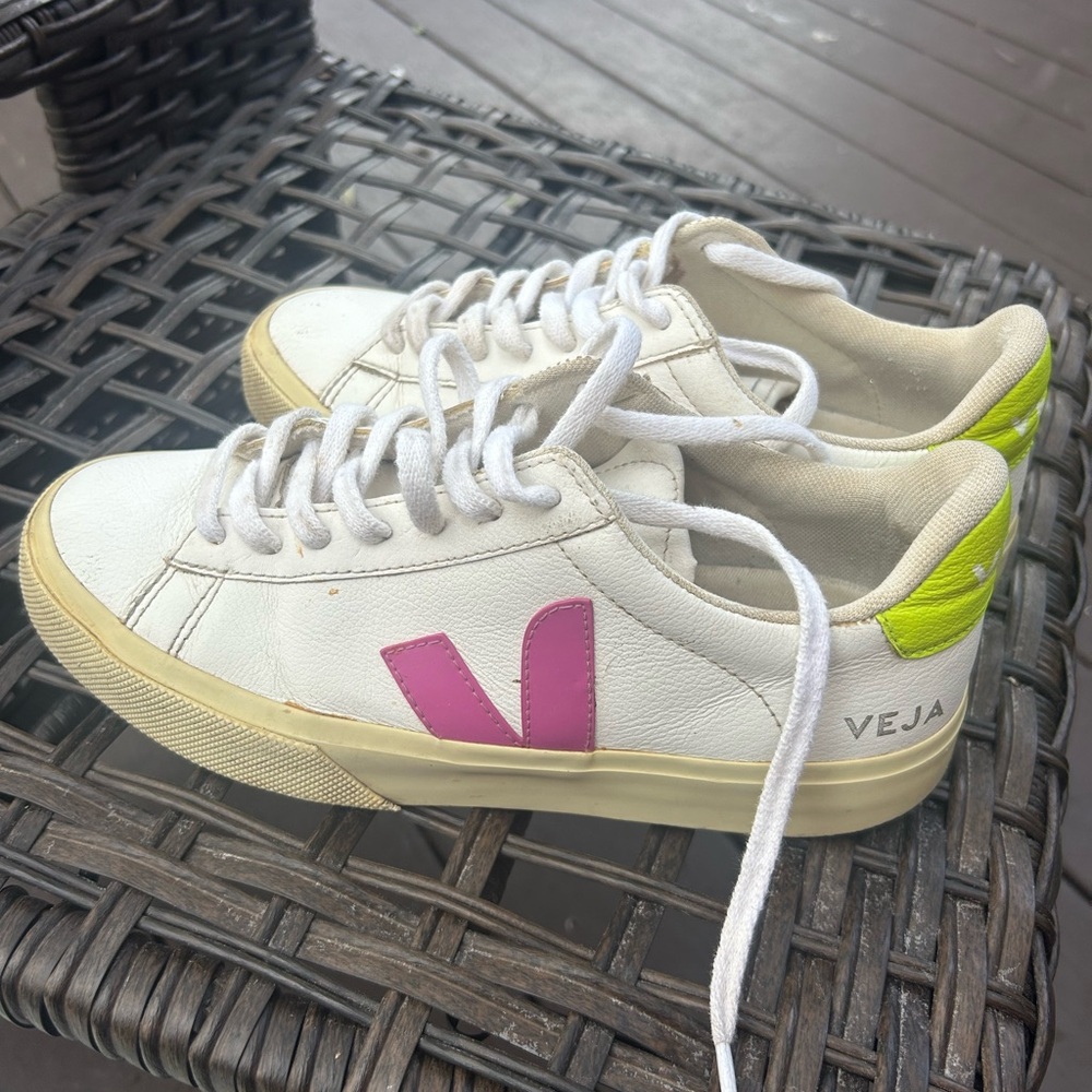 Veja shoes size 38